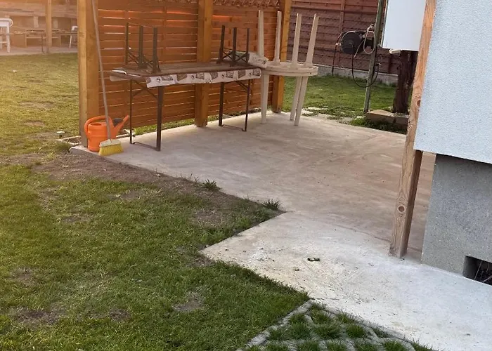 Gardonyi Kishaz * Gárdony